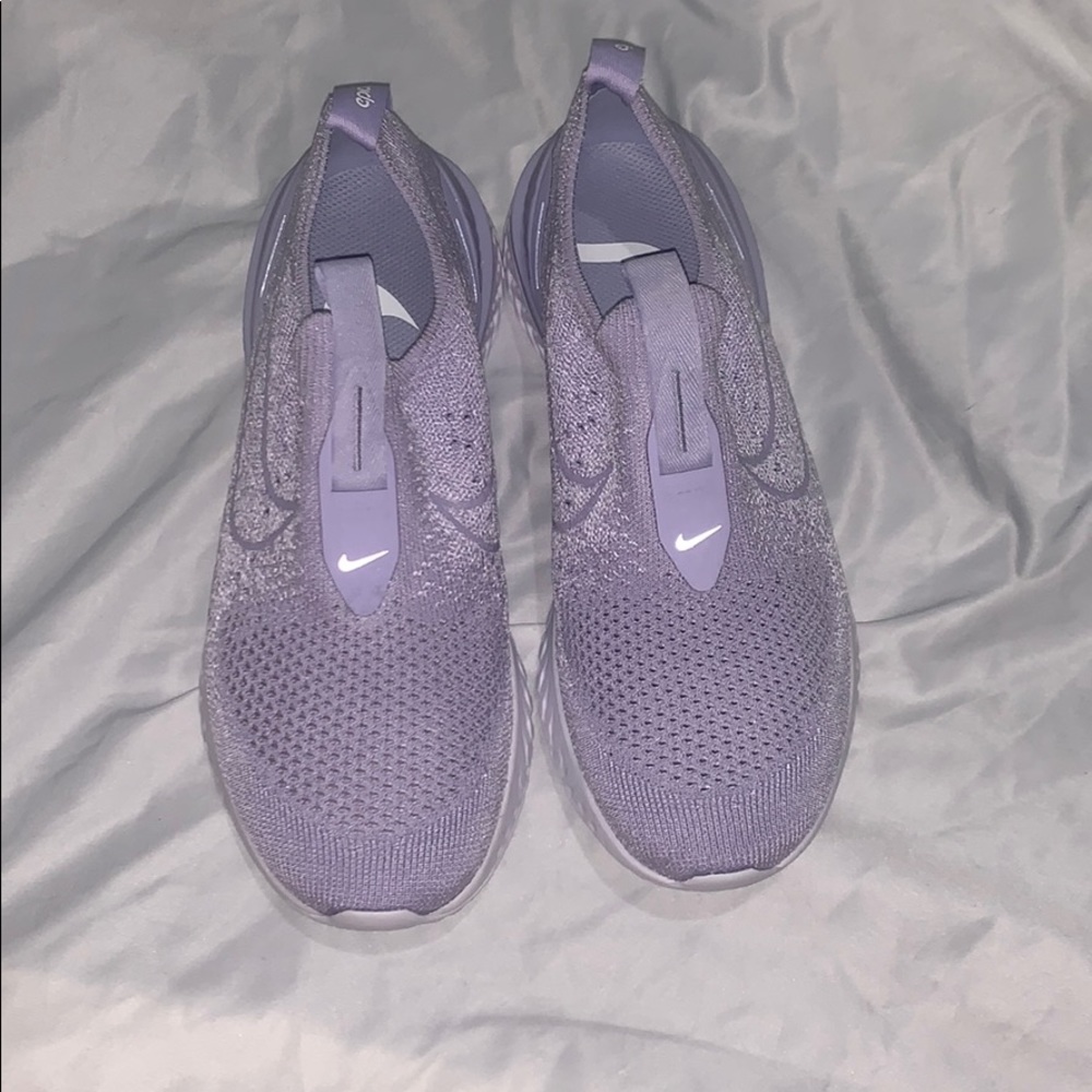 Womens Nike phantom reacts